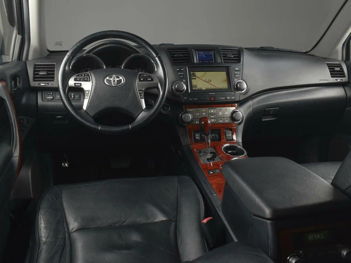 Toyota Highlander, 2012