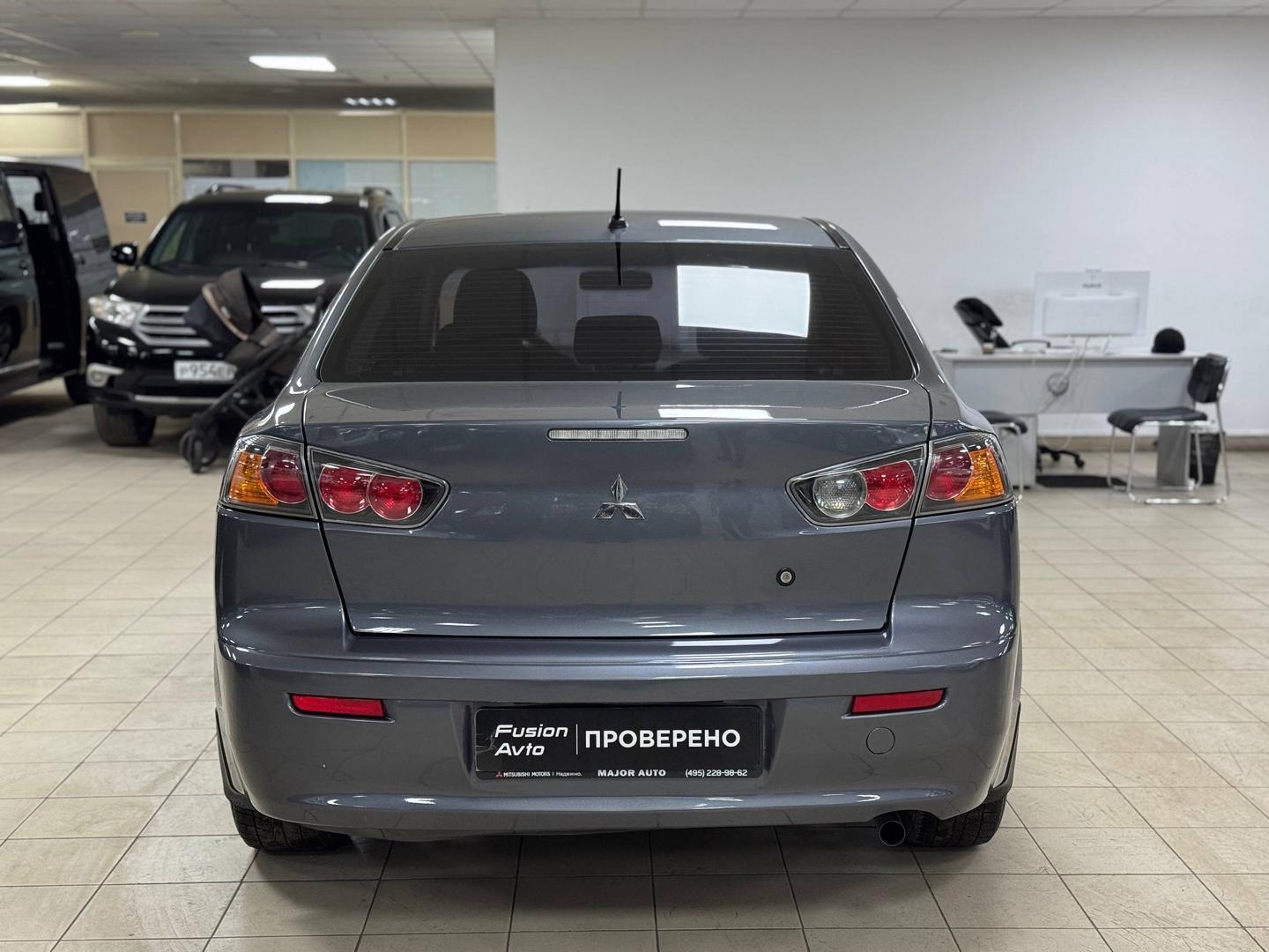 Mitsubishi Lancer