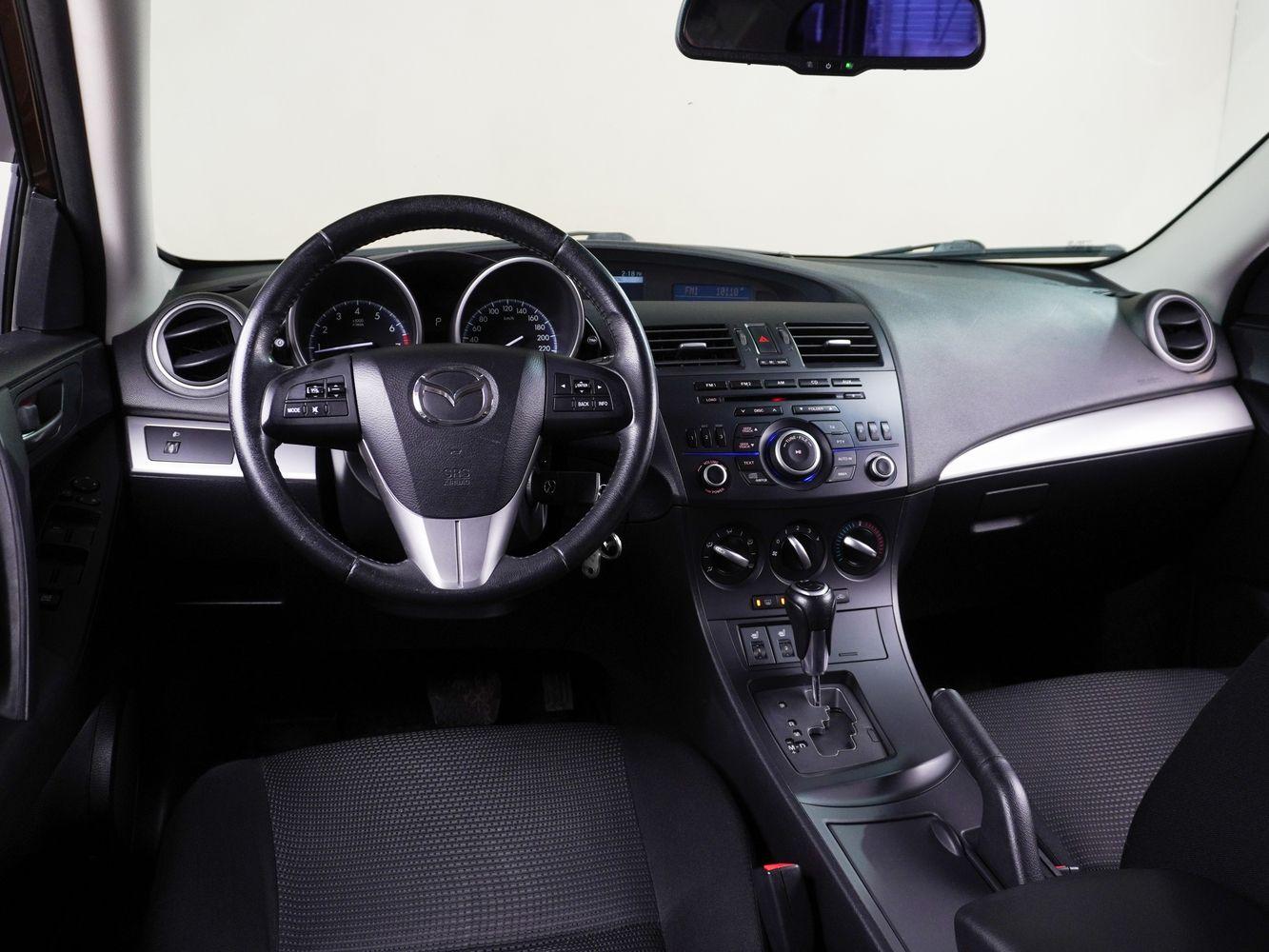 Mazda 3, 2013