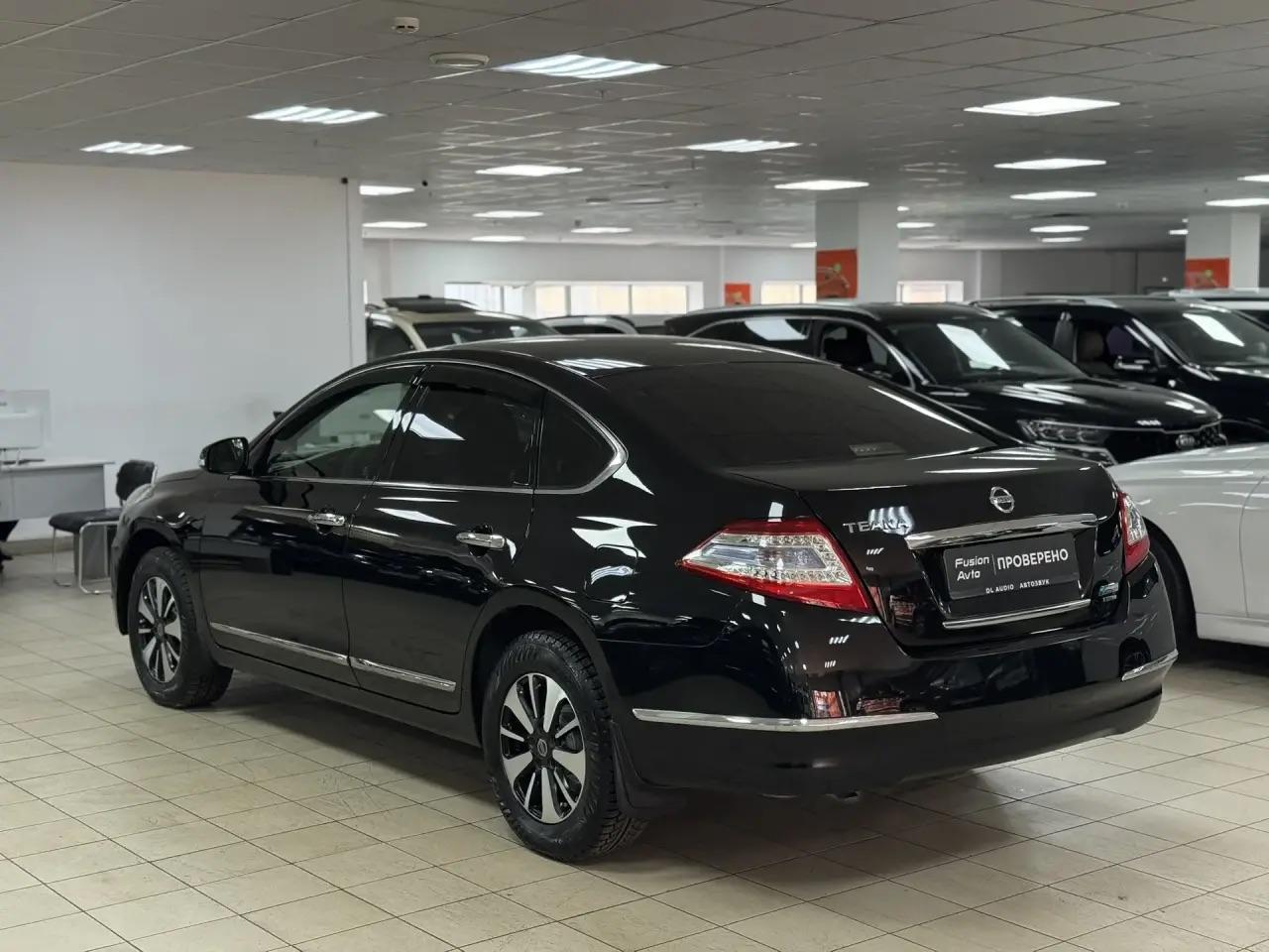 Nissan Teana