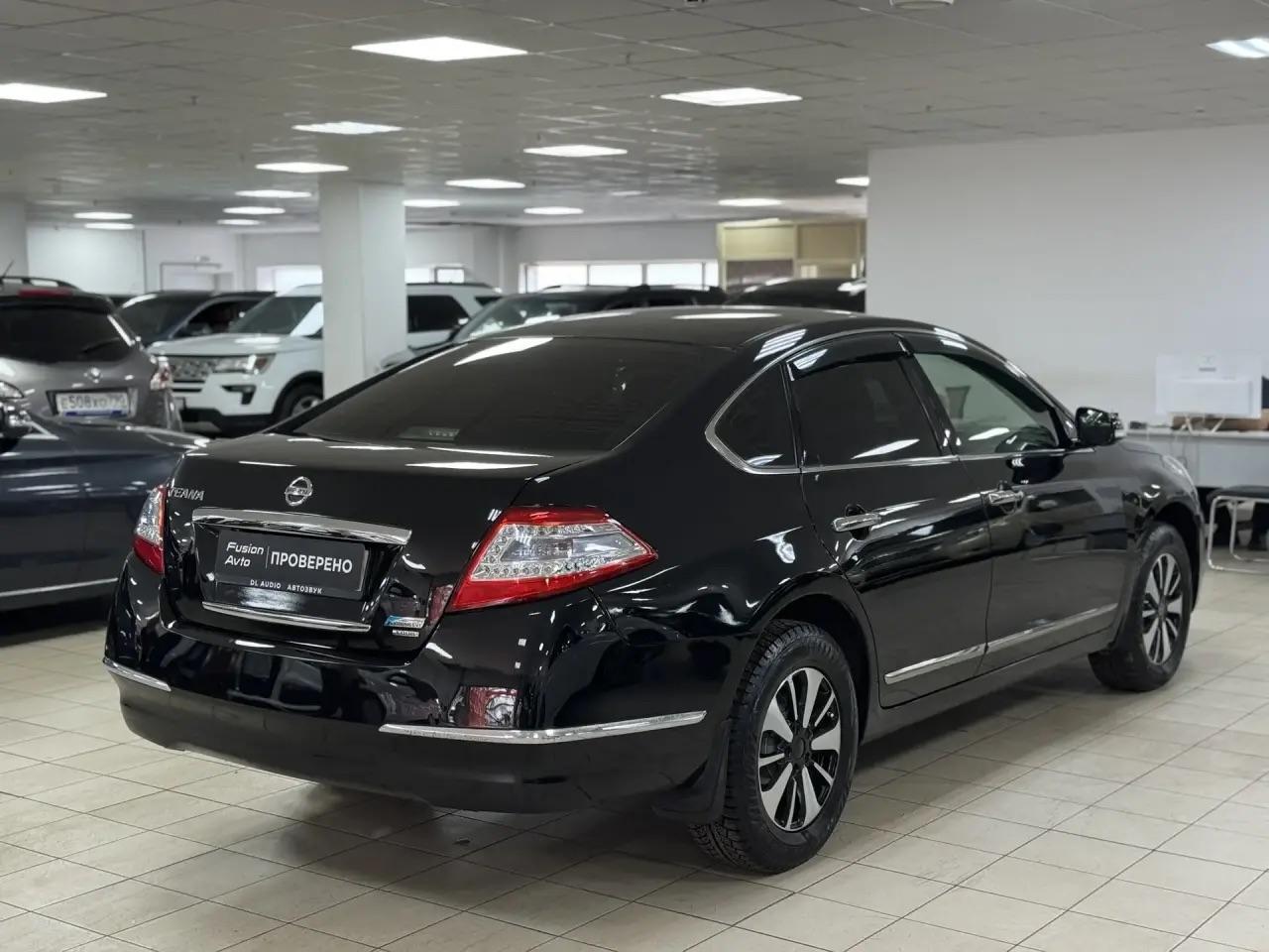 Nissan Teana