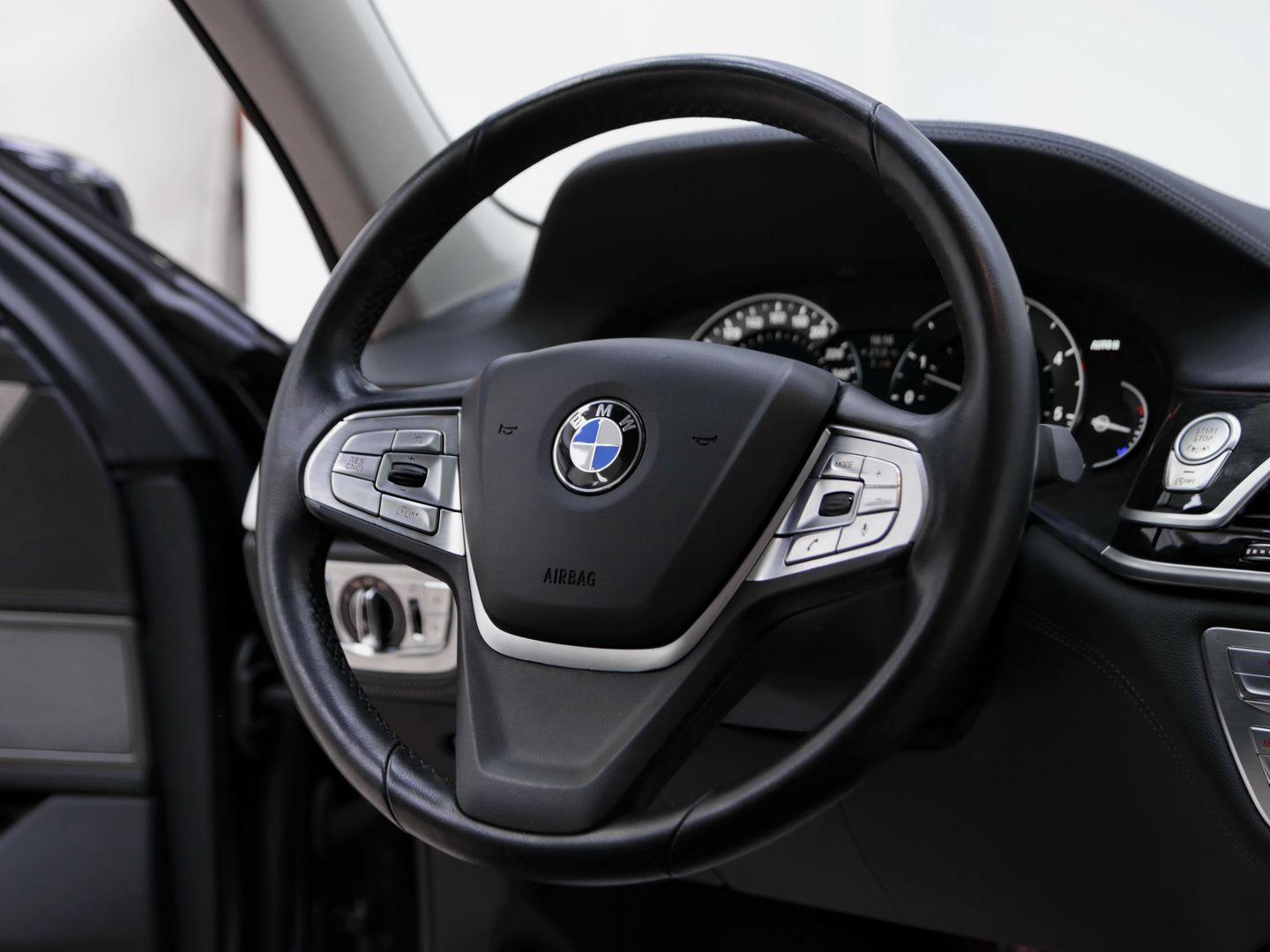 фото автомобиля 12