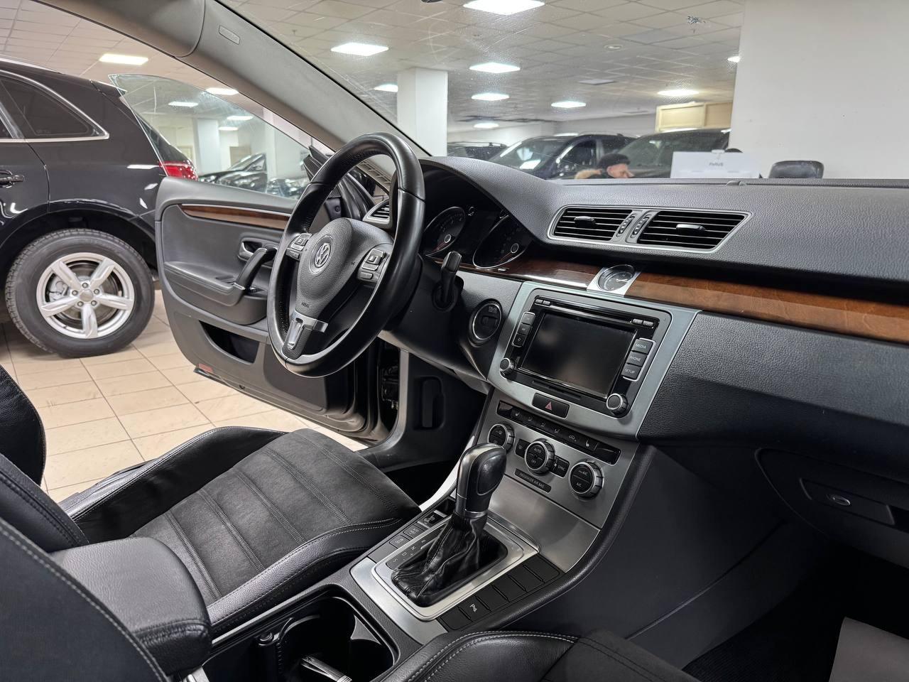 Volkswagen Passat CC