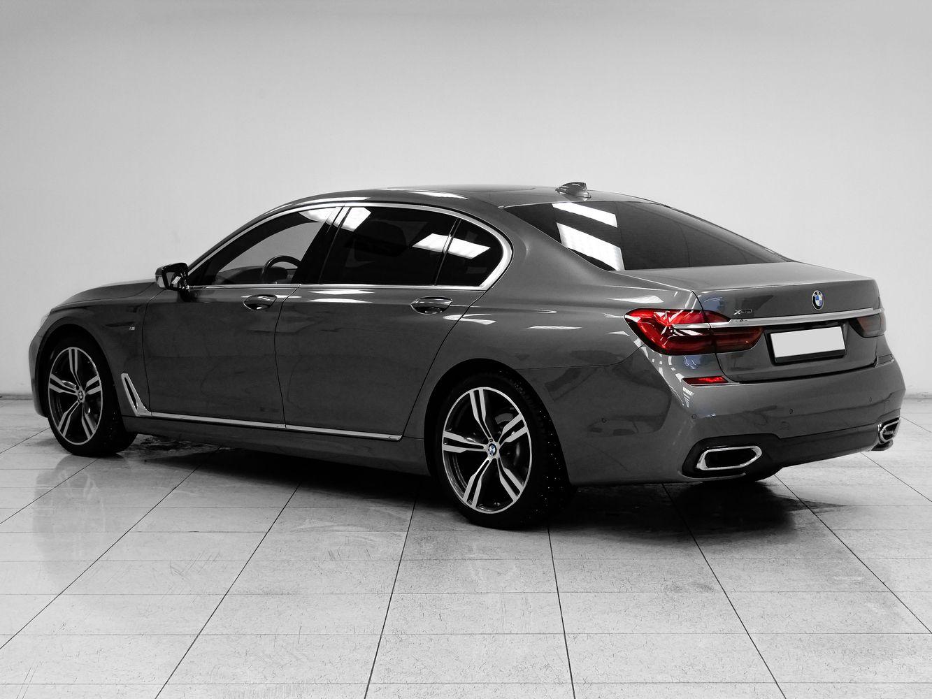 BMW 7 серии, 2017