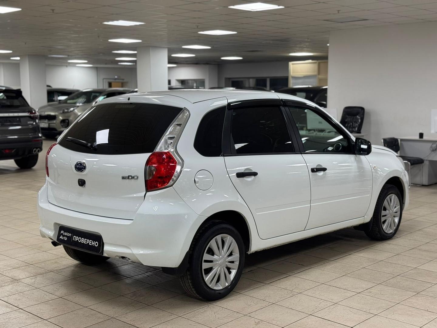 Datsun mi-DO