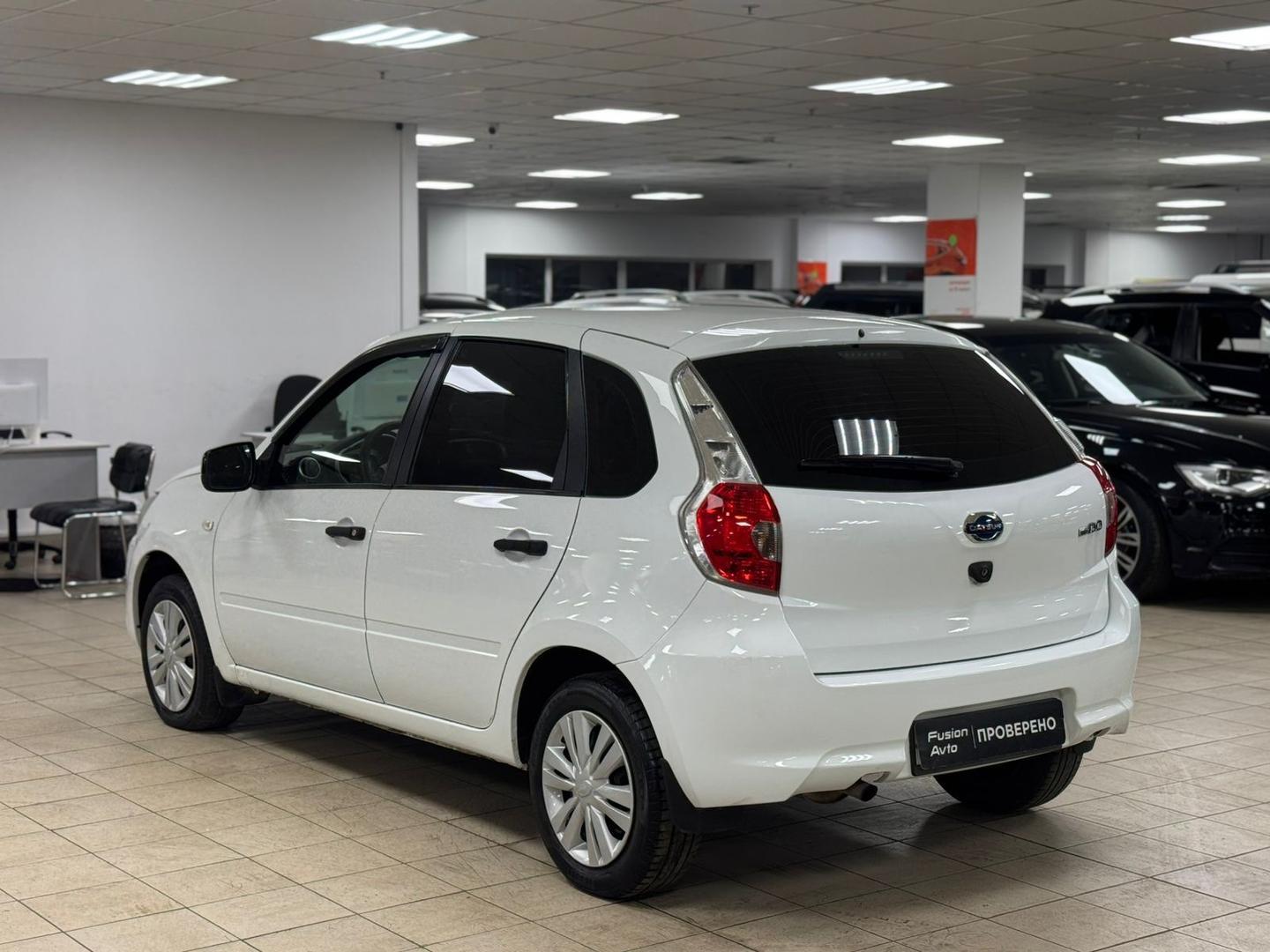 Datsun mi-DO