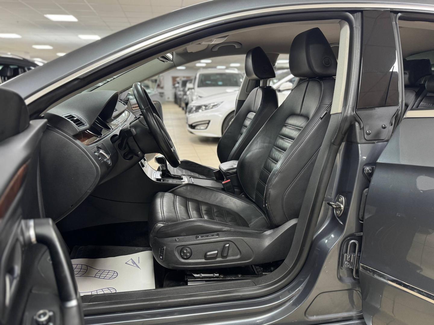 Volkswagen Passat CC