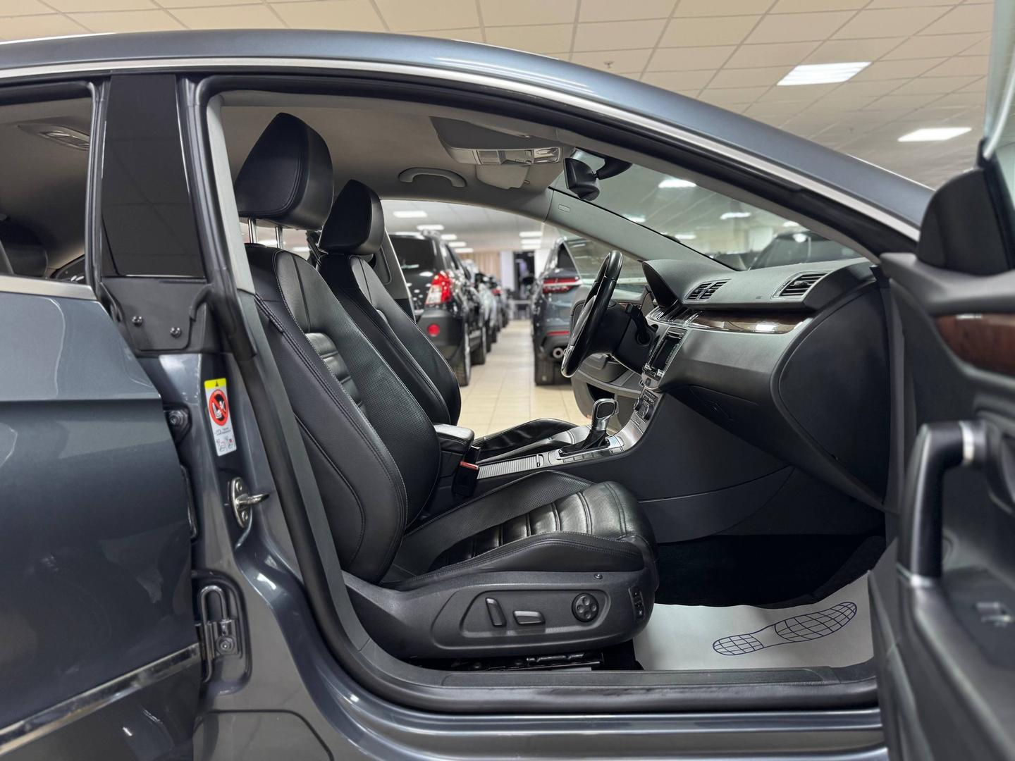 Volkswagen Passat CC