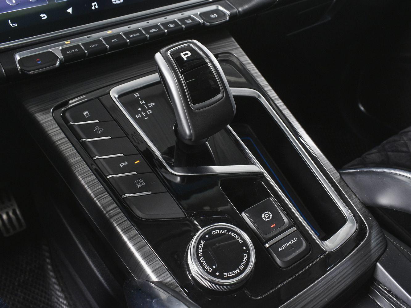 Geely Atlas Pro, 2024