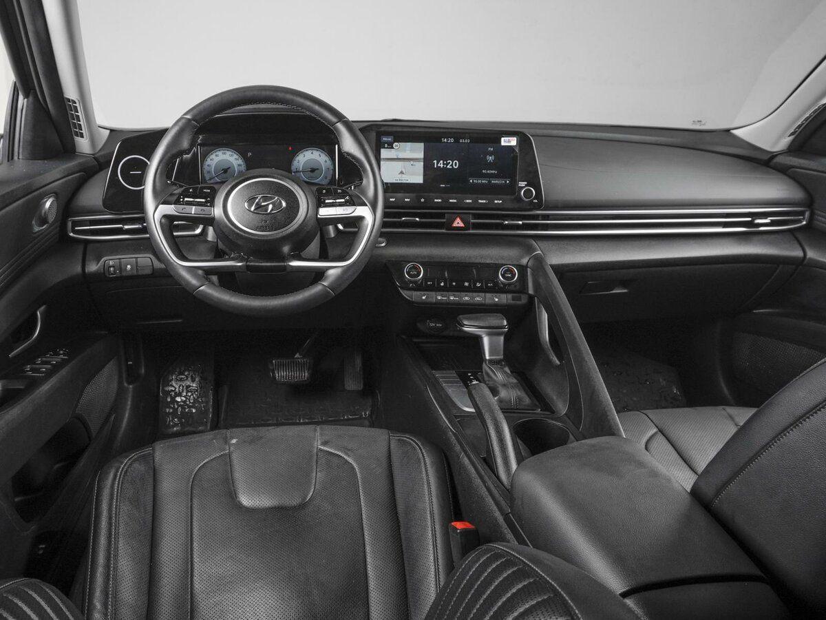Hyundai Elantra, 2023