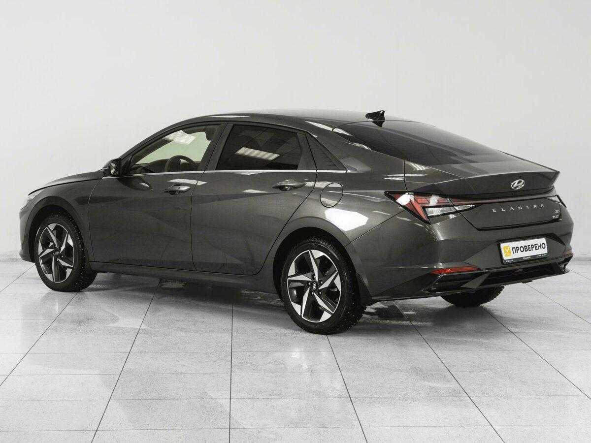 Hyundai Elantra, 2023