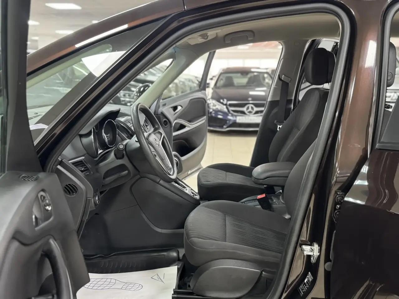 Opel Zafira