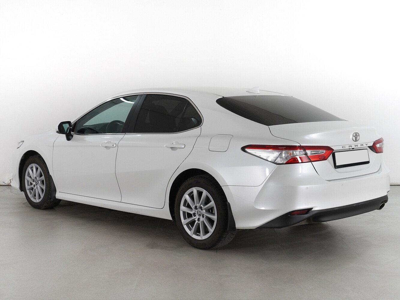Toyota Camry, 2022
