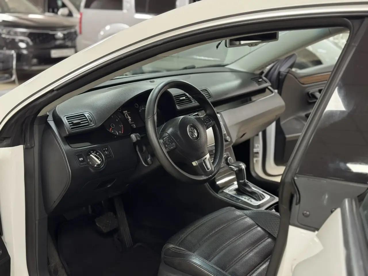 Volkswagen Passat CC