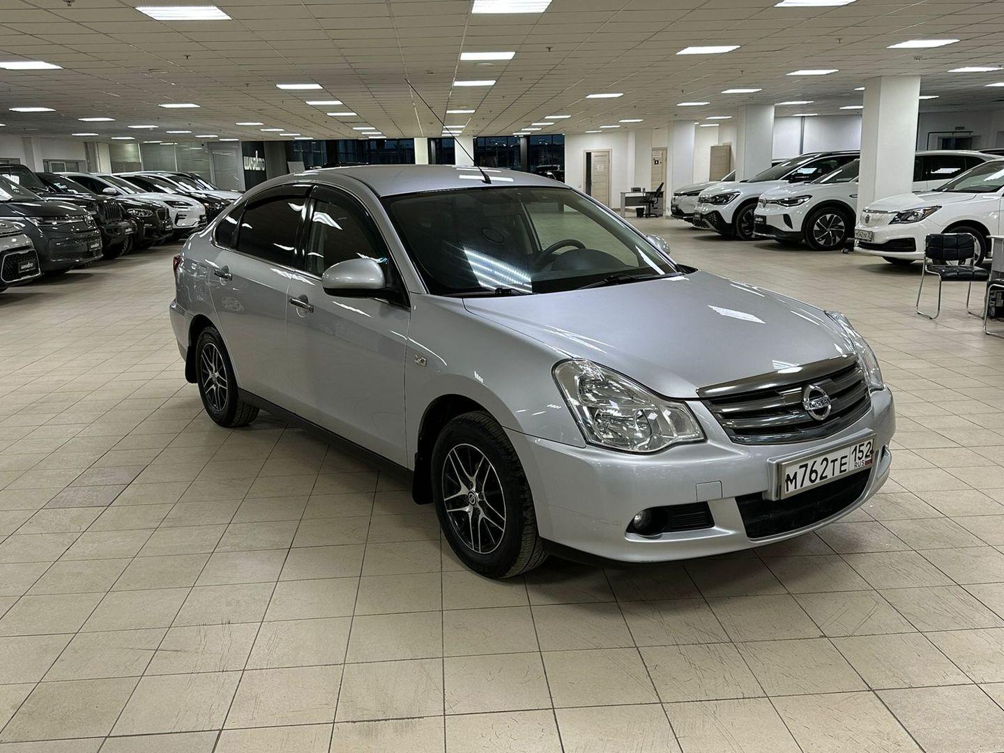 Nissan Almera
