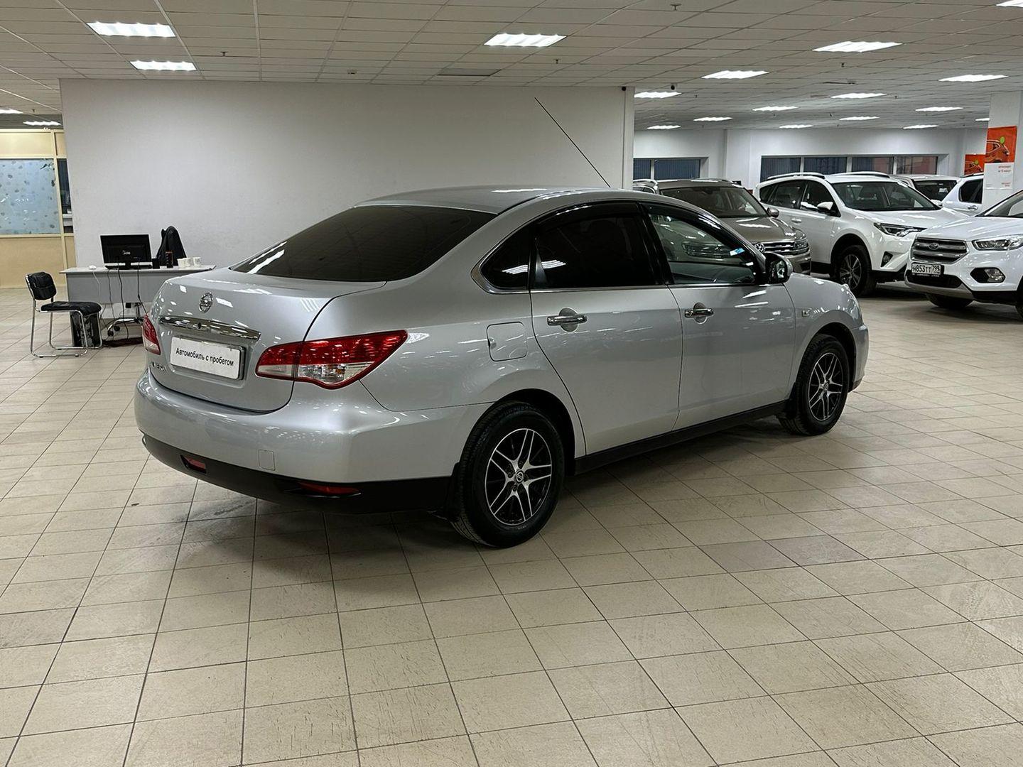 Nissan Almera