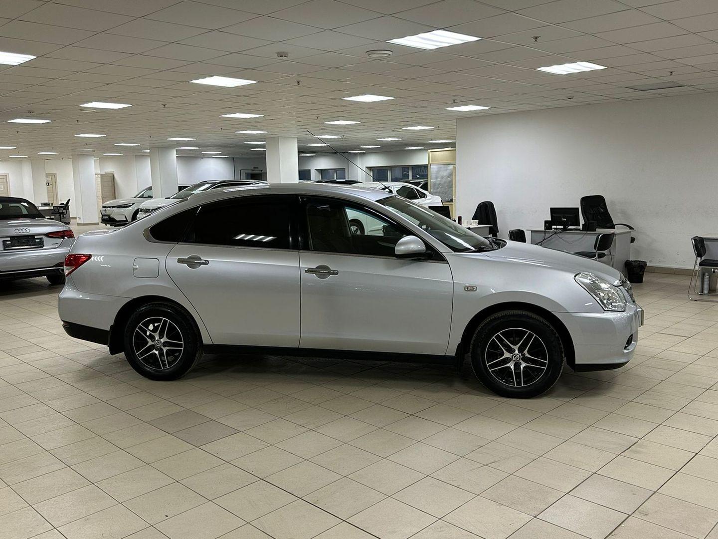 Nissan Almera