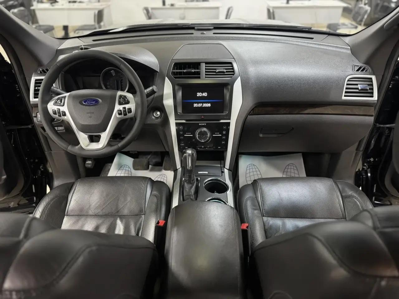 Ford Explorer