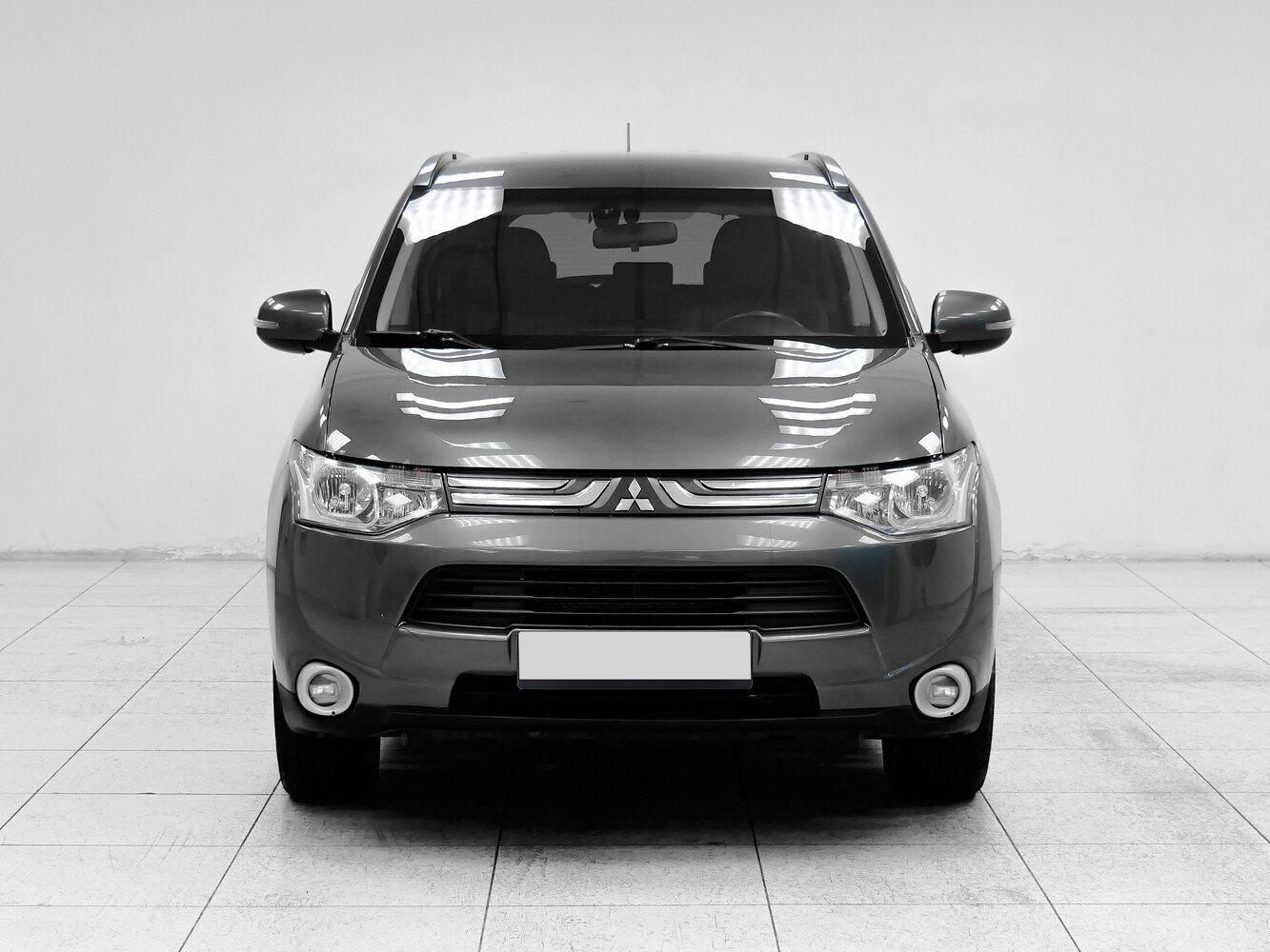 Mitsubishi Outlander, 2014