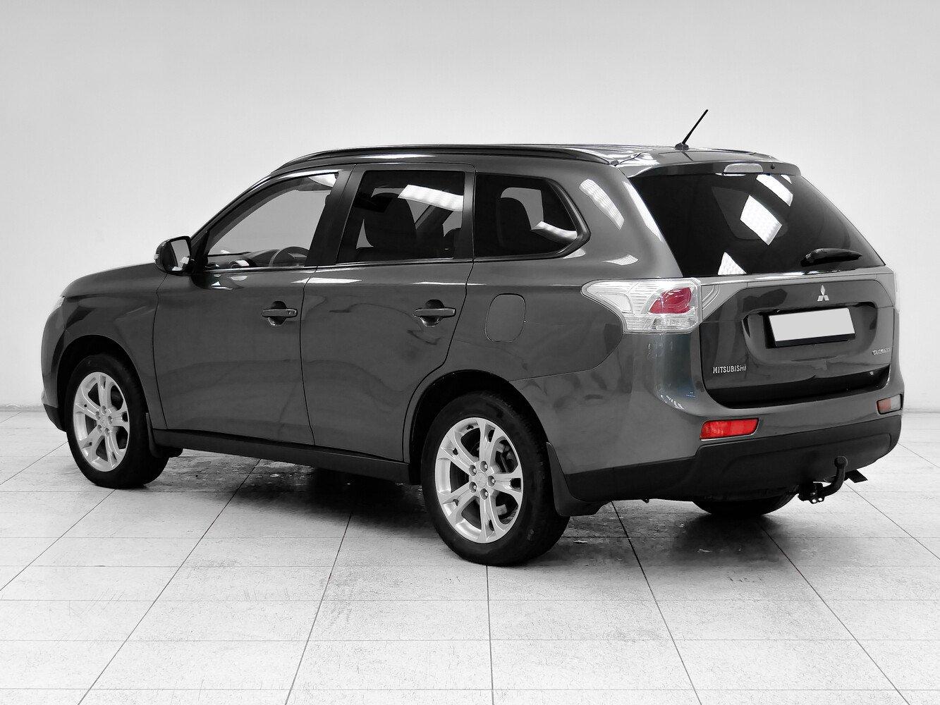 Mitsubishi Outlander, 2014