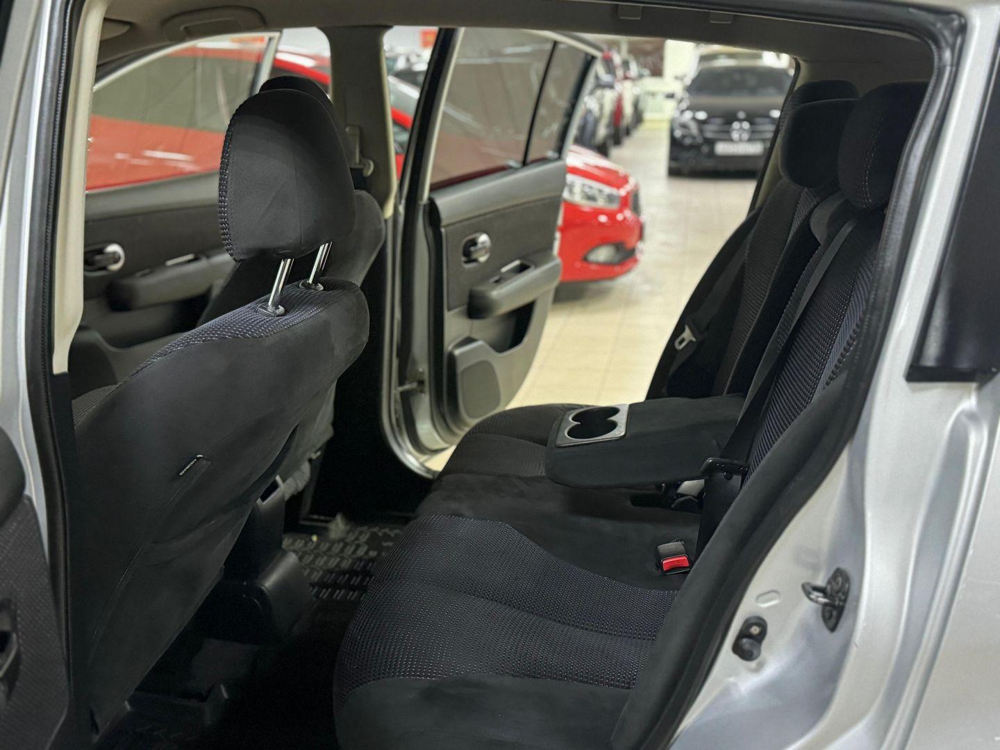 Nissan Tiida