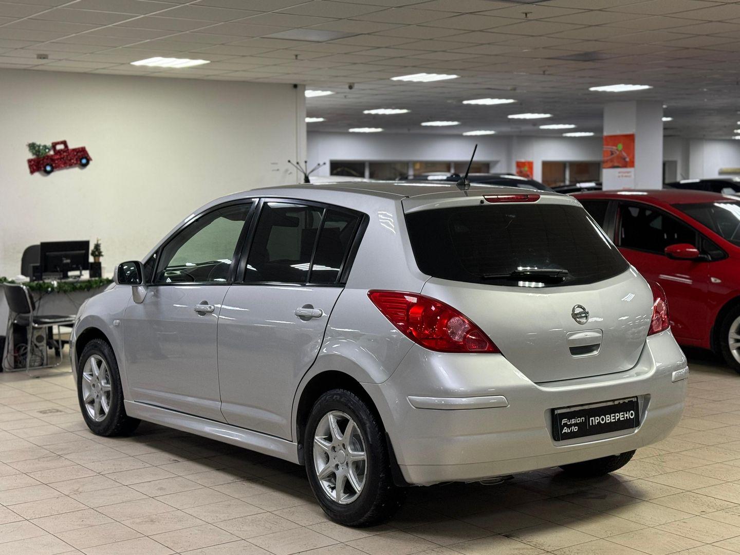 Nissan Tiida