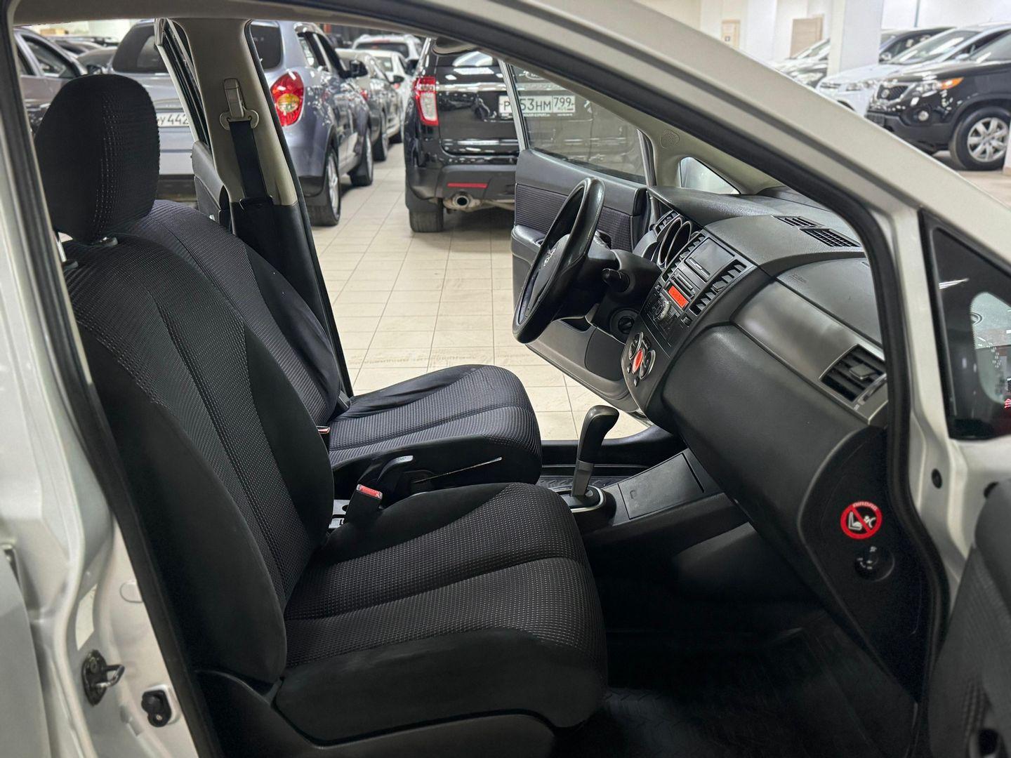 Nissan Tiida