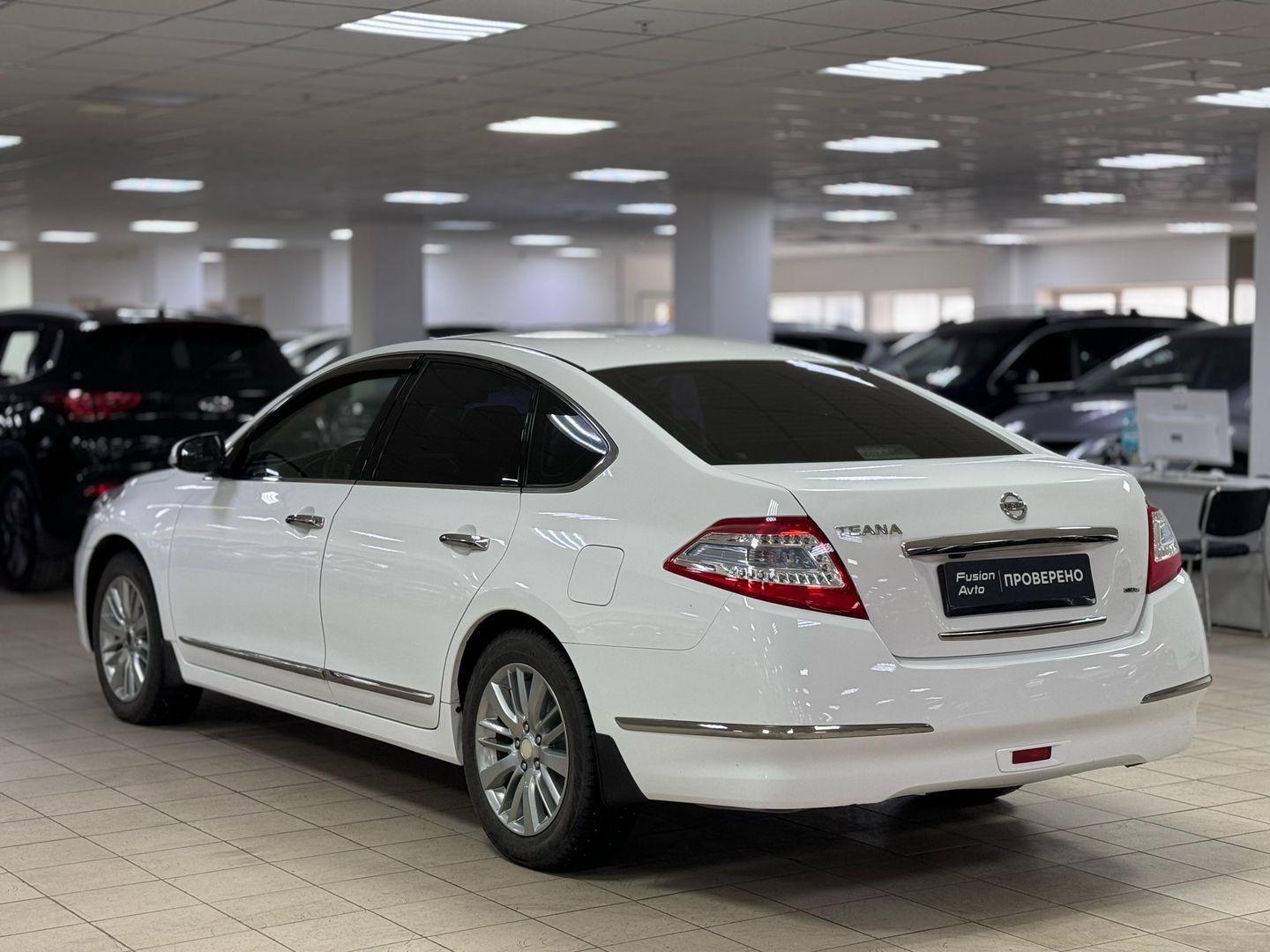 Nissan Teana