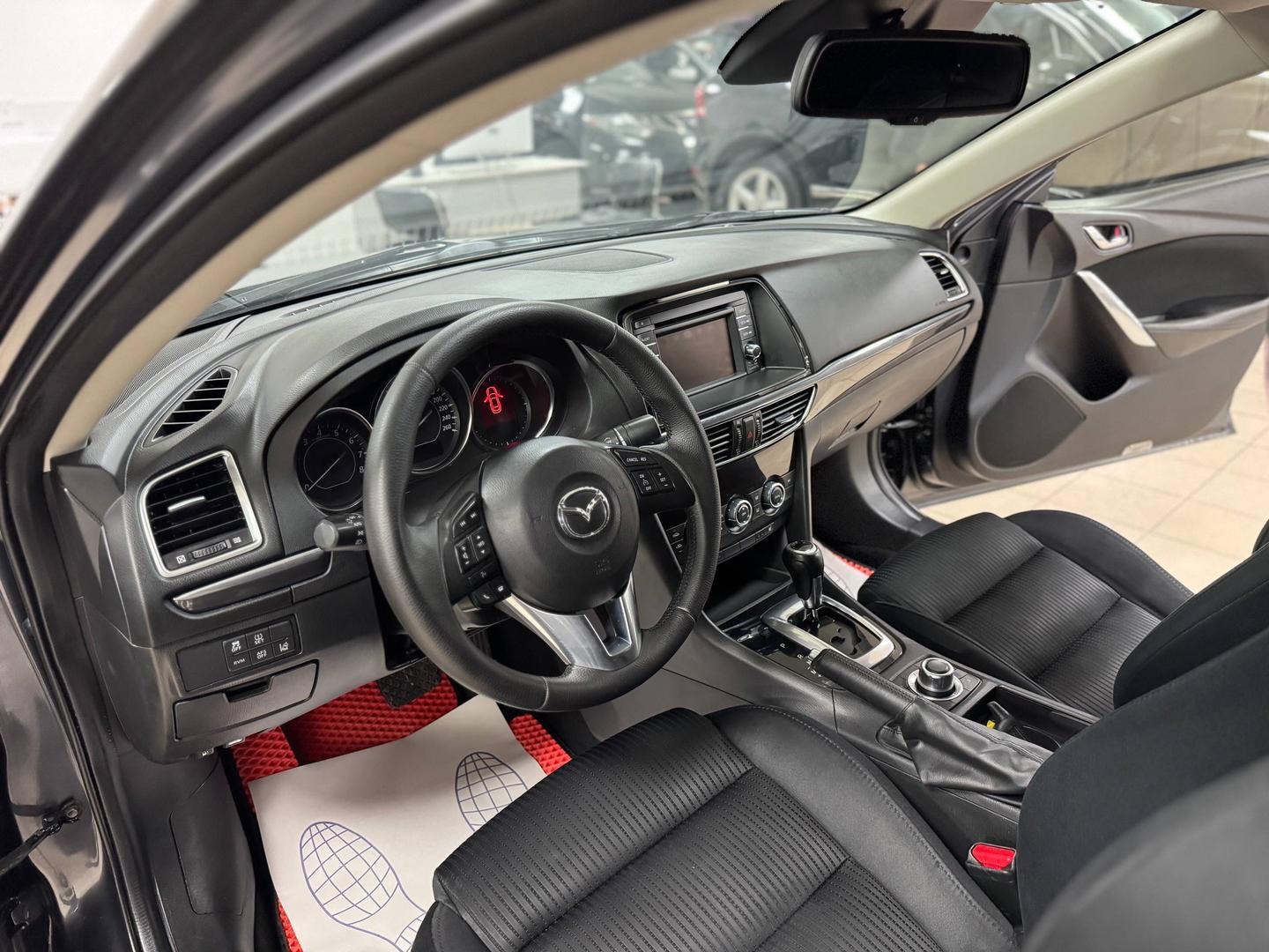 Mazda 6