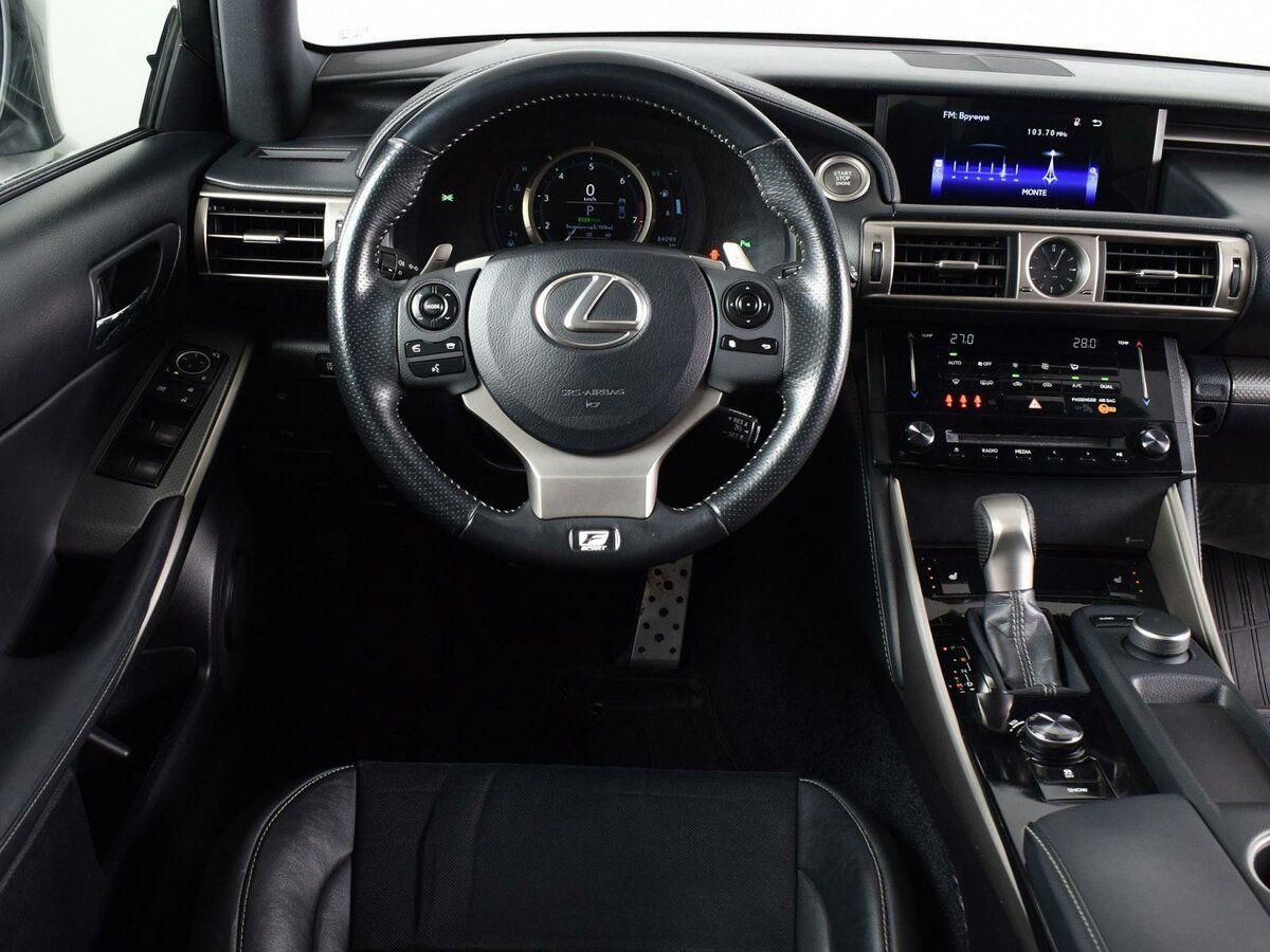 Lexus IS, 2014