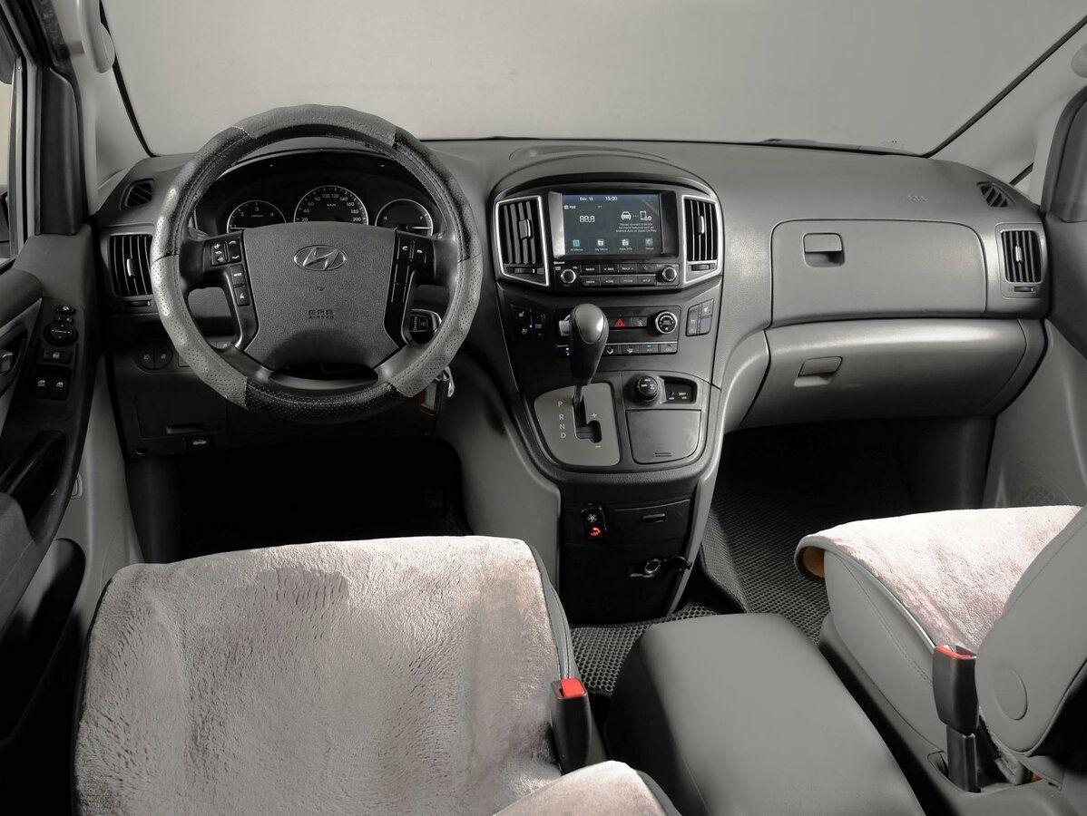Hyundai Grand Starex, 2020