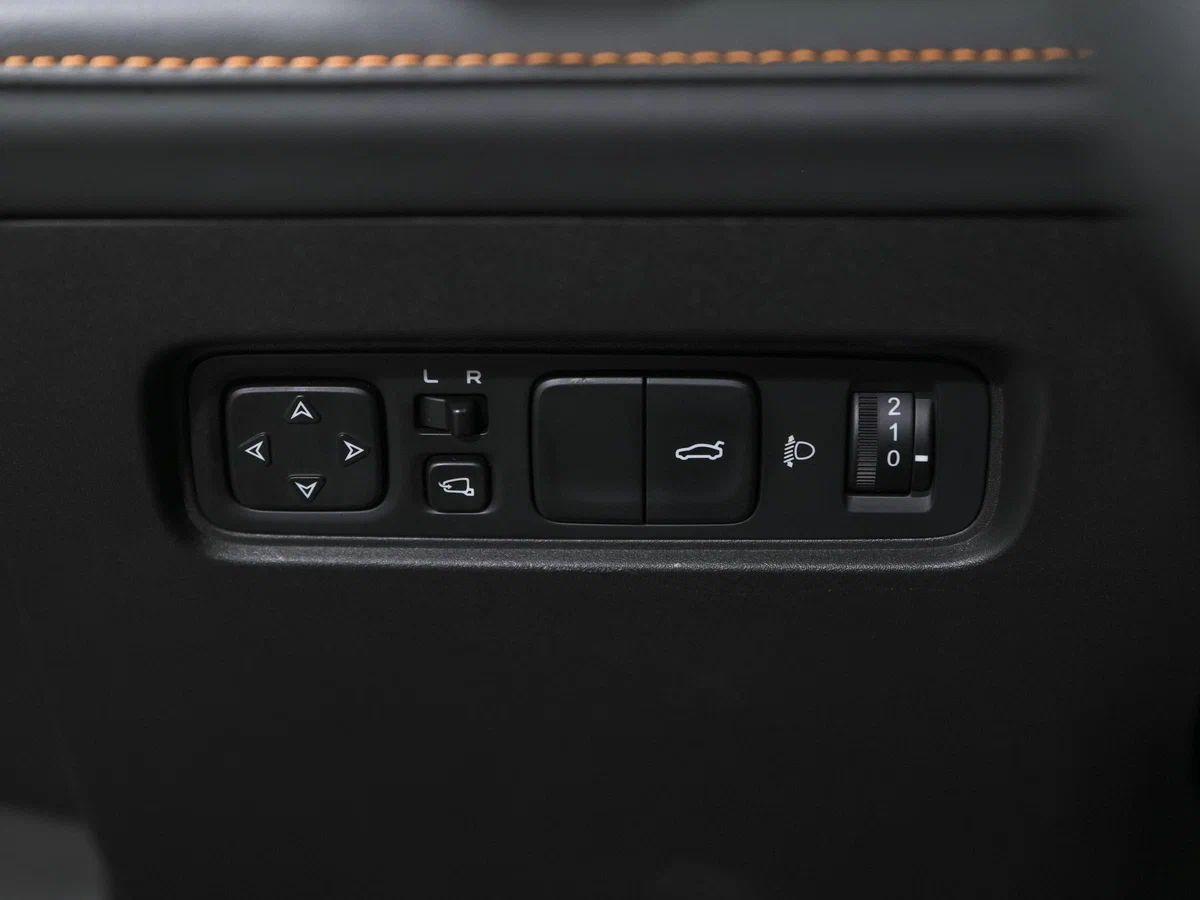 фото автомобиля 12