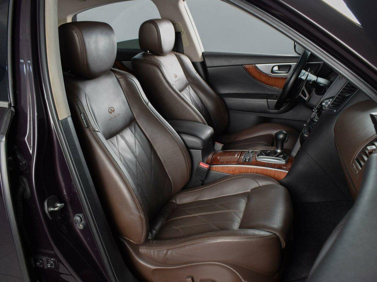 Infiniti FX, 2011