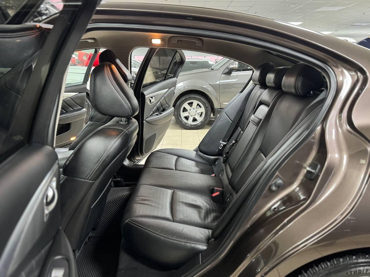 Infiniti Q50