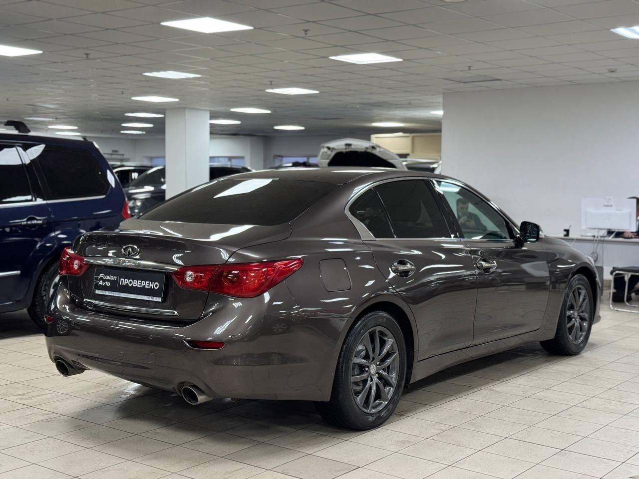 Infiniti Q50