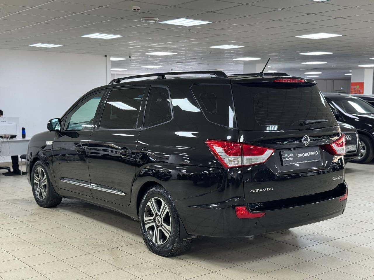 SsangYong Stavic