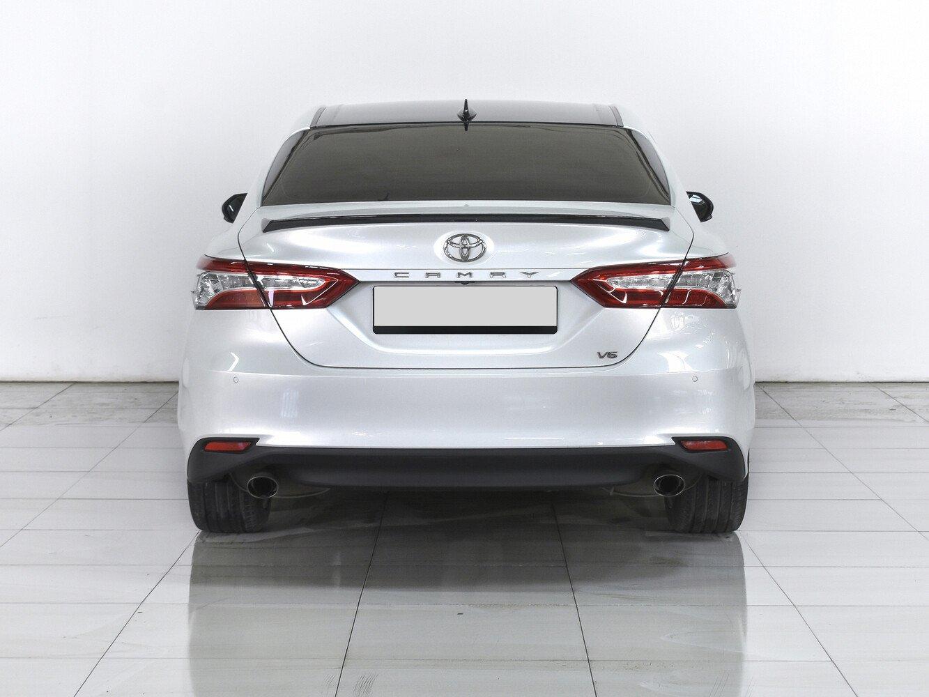 Toyota Camry, 2020