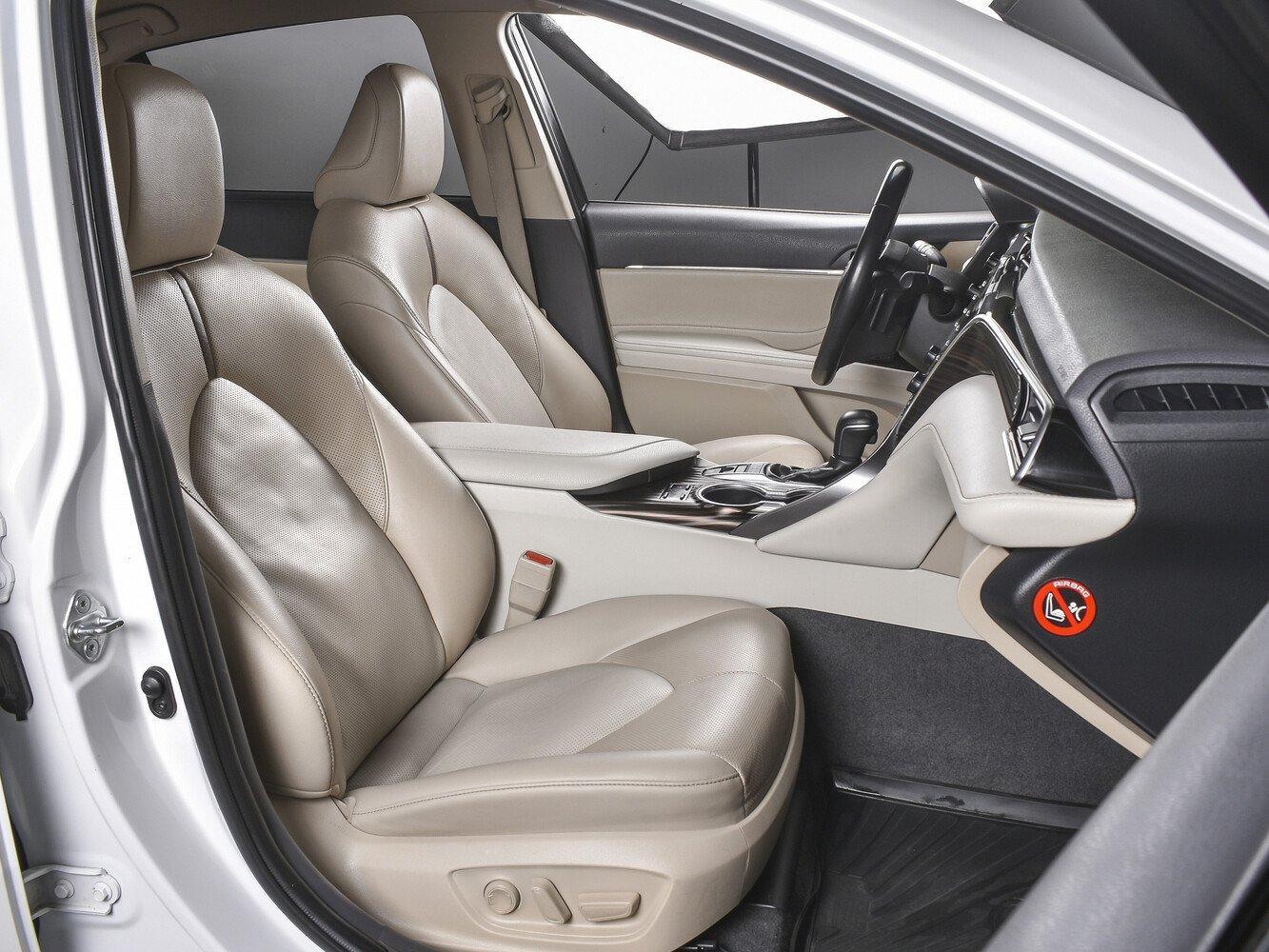 Toyota Camry, 2020