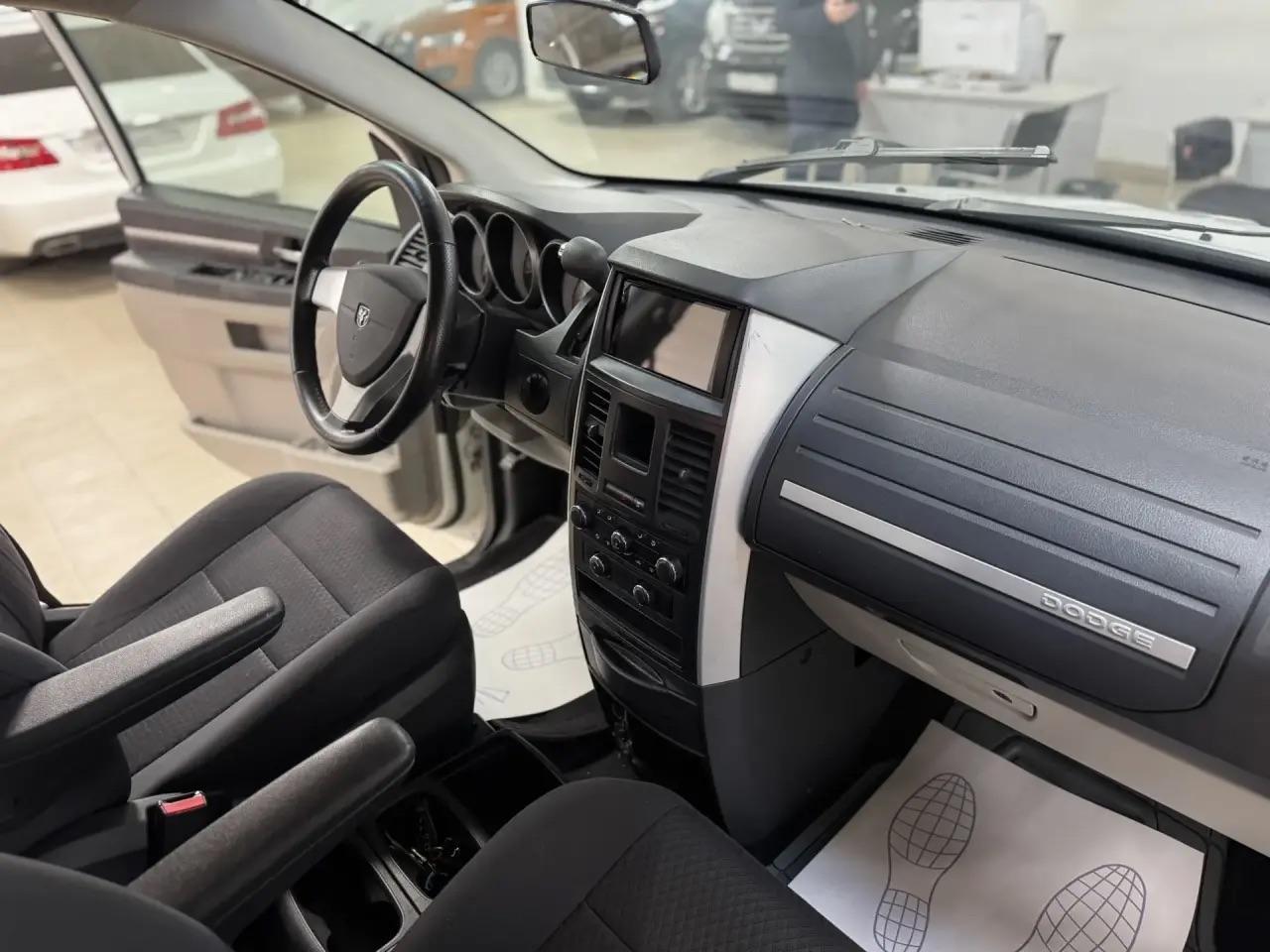 Dodge Caravan