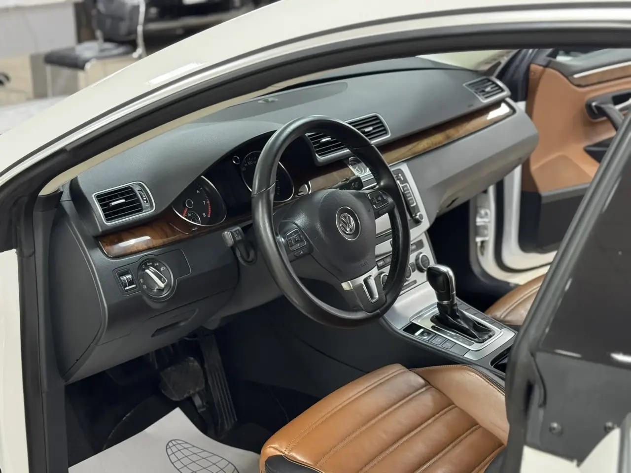 Volkswagen Passat CC
