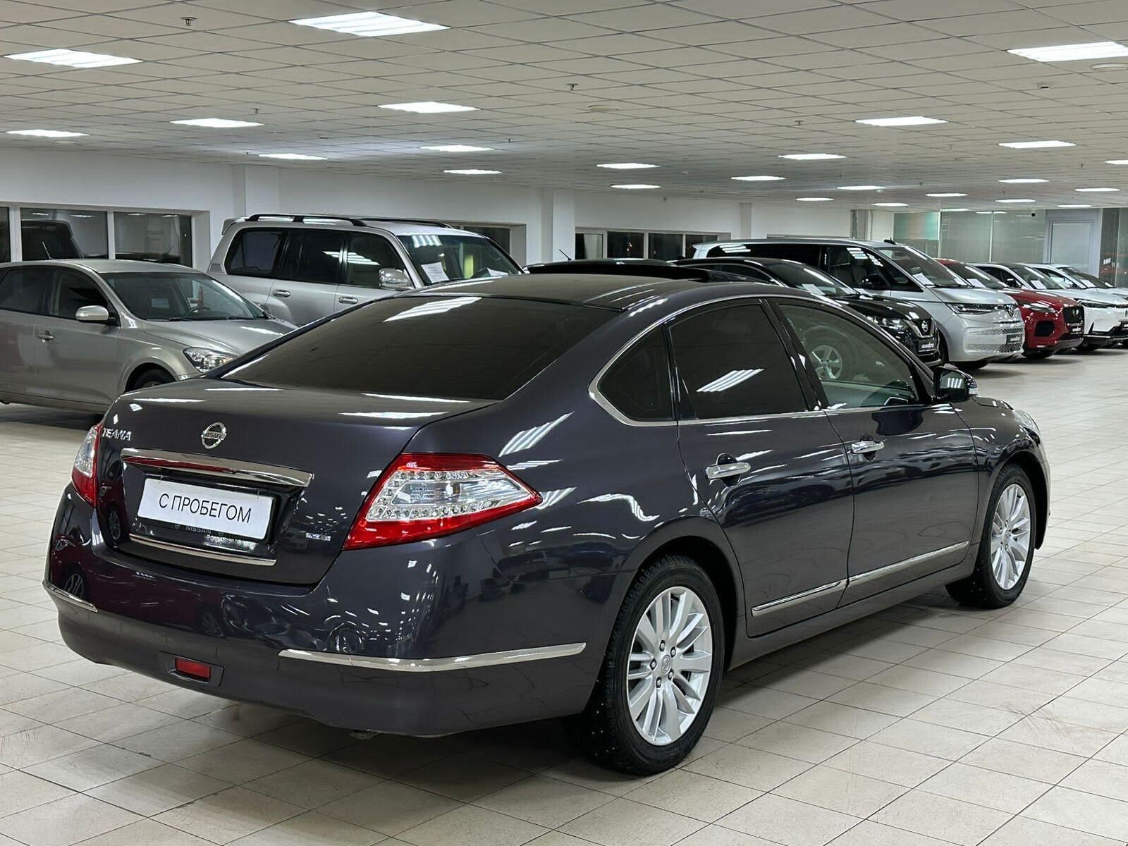 Nissan Teana