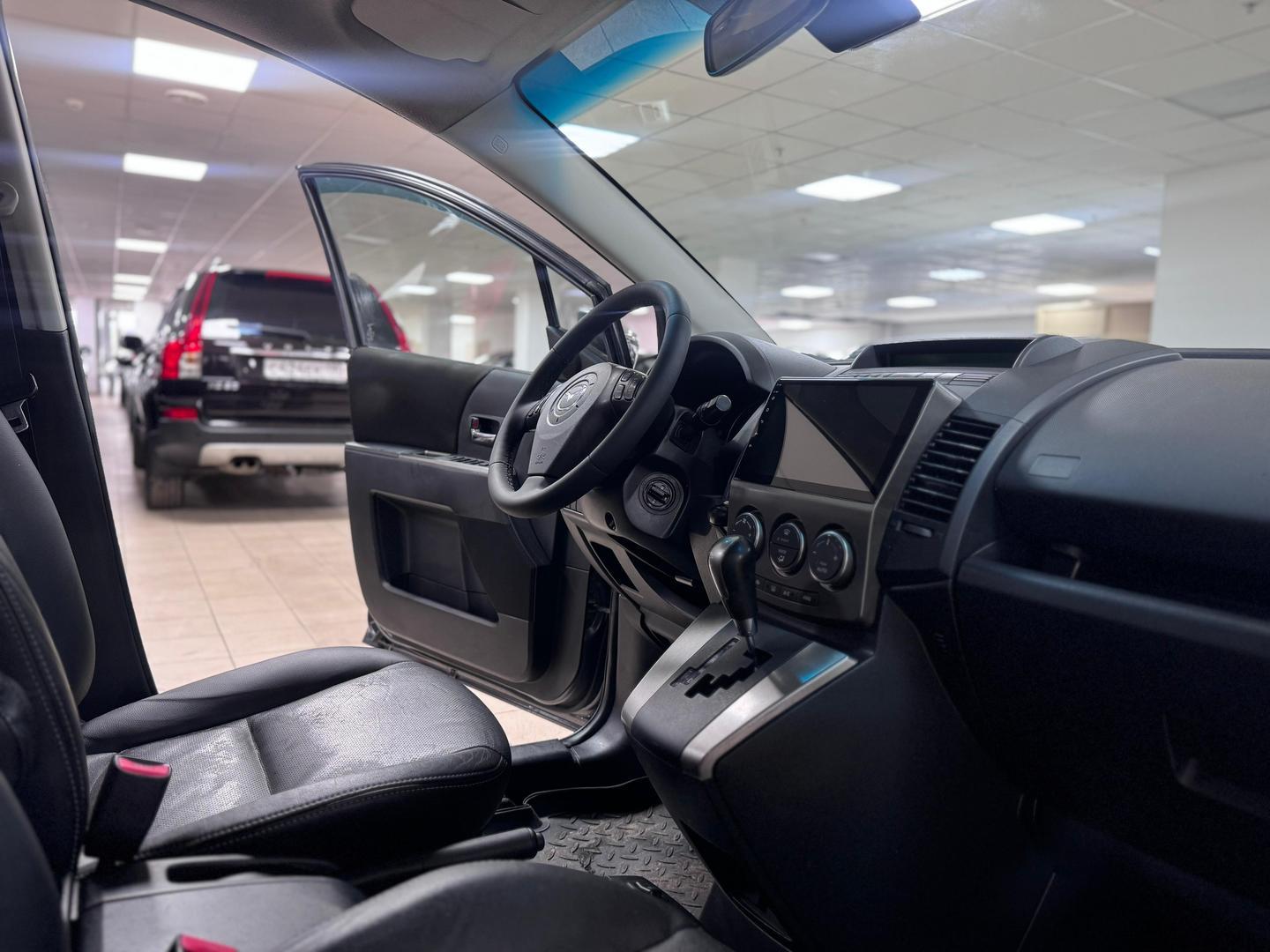 Mazda 5
