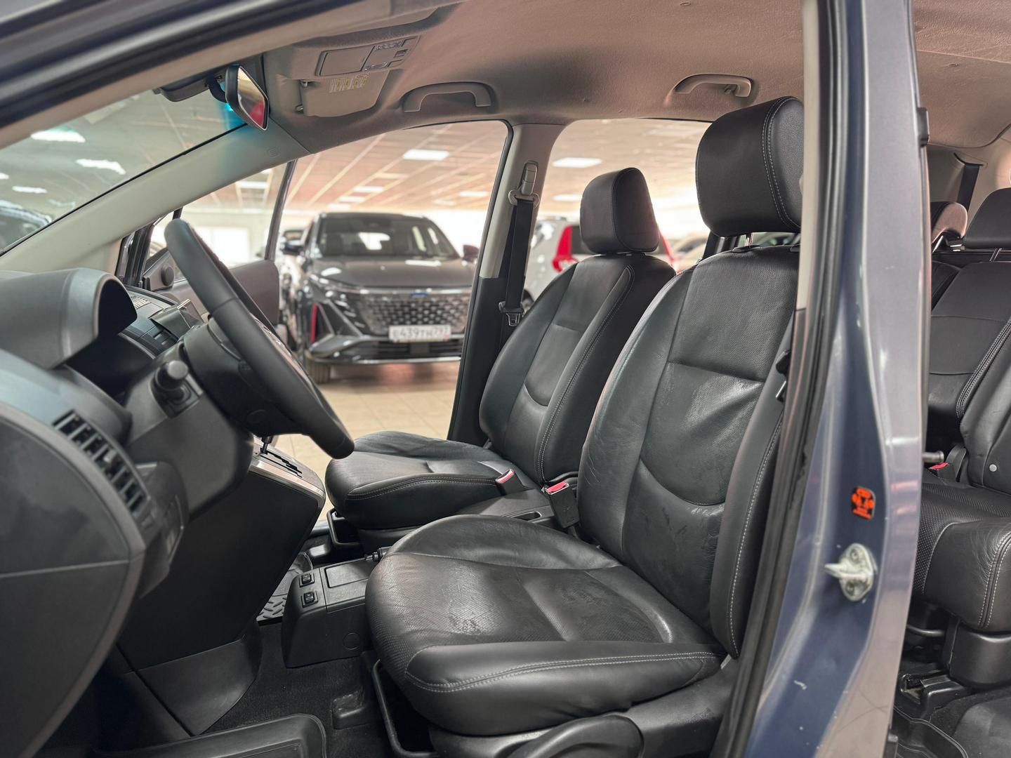 Mazda 5