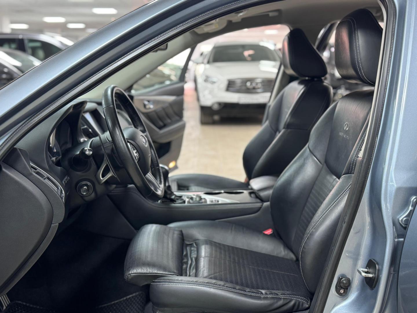 Infiniti Q50