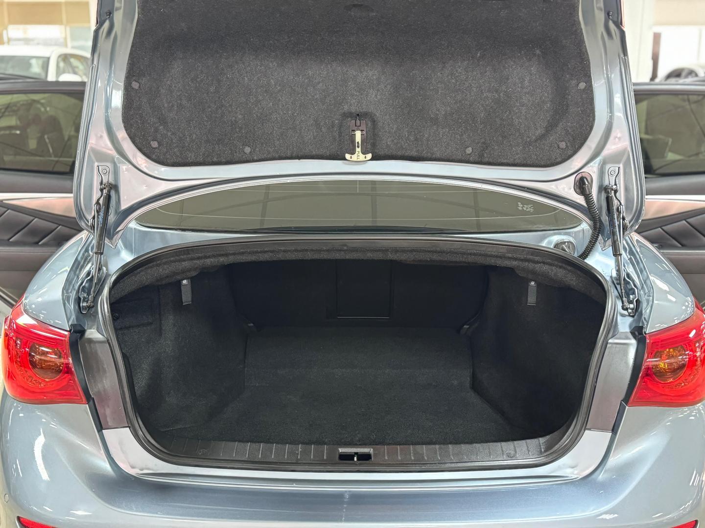 Infiniti Q50