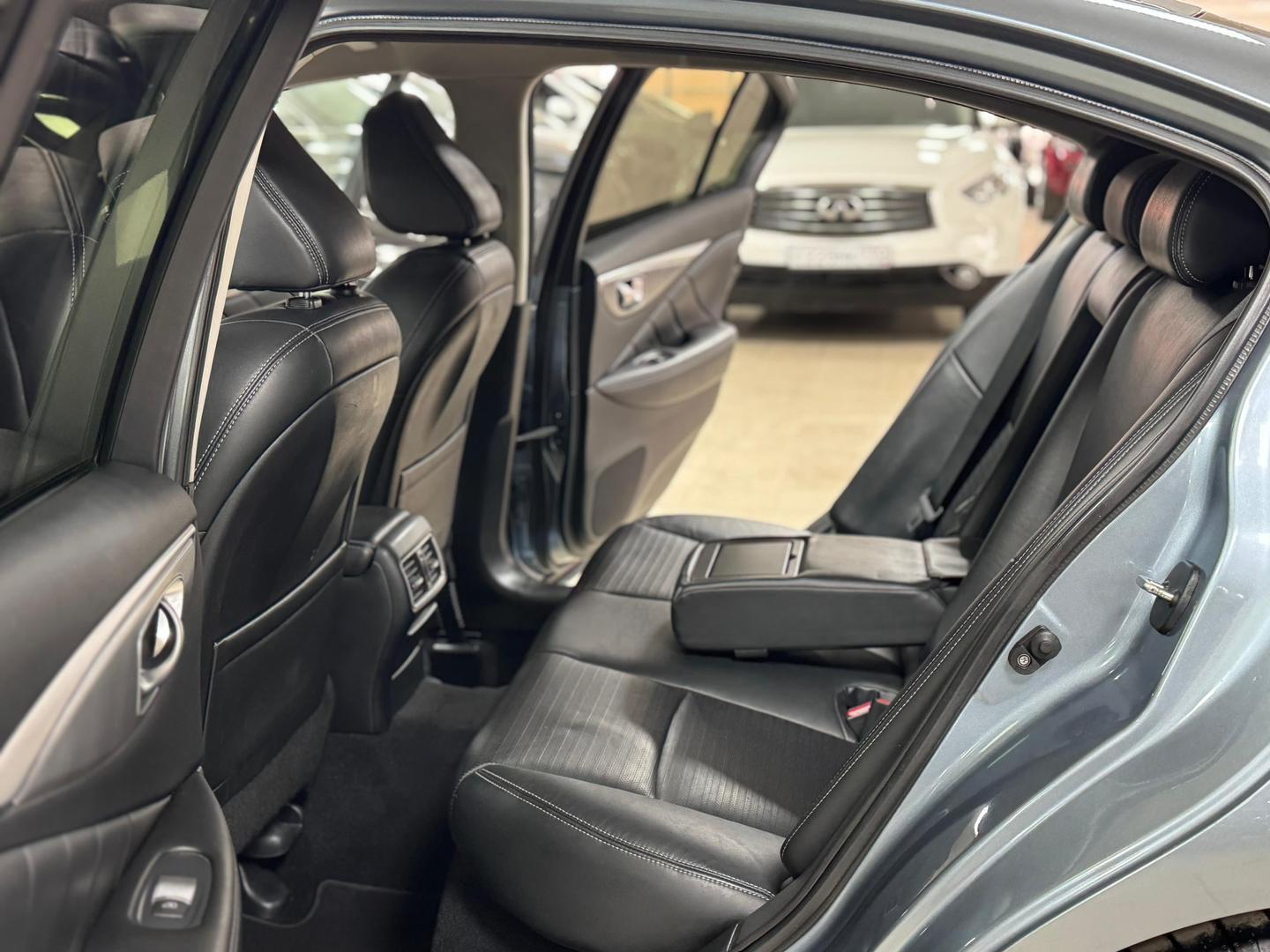 Infiniti Q50