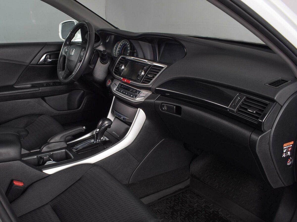 Honda Accord, 2015