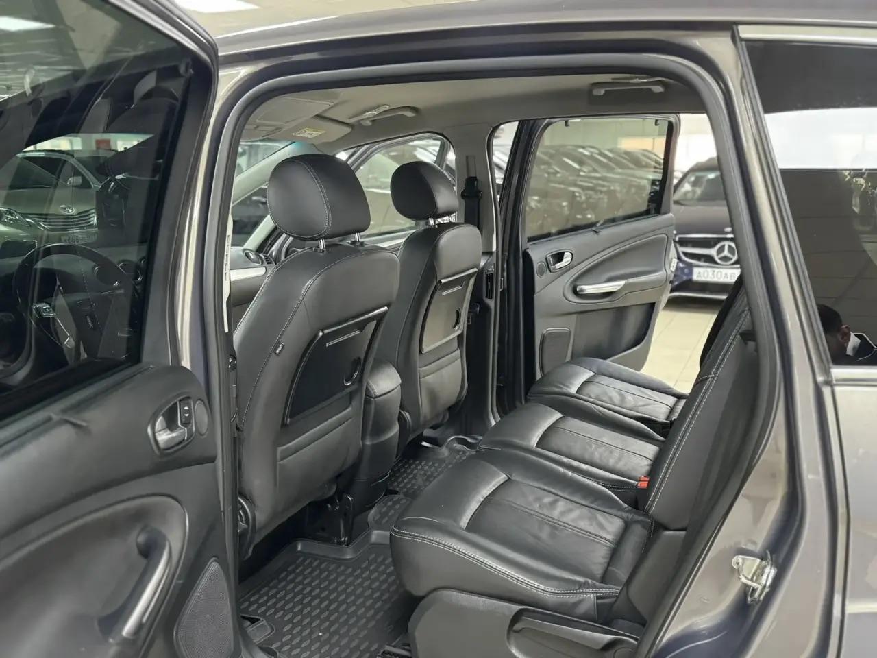 Ford S-MAX