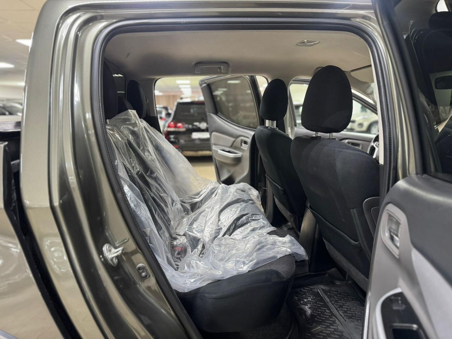 Mitsubishi L200