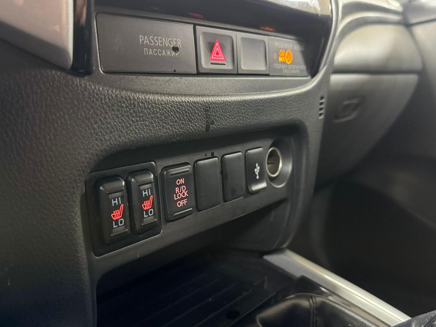 Mitsubishi L200